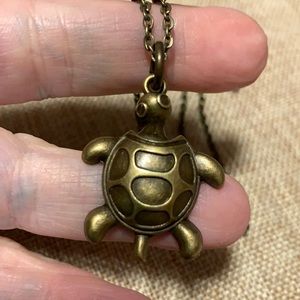 Turtle Necklace. NWOT 18”